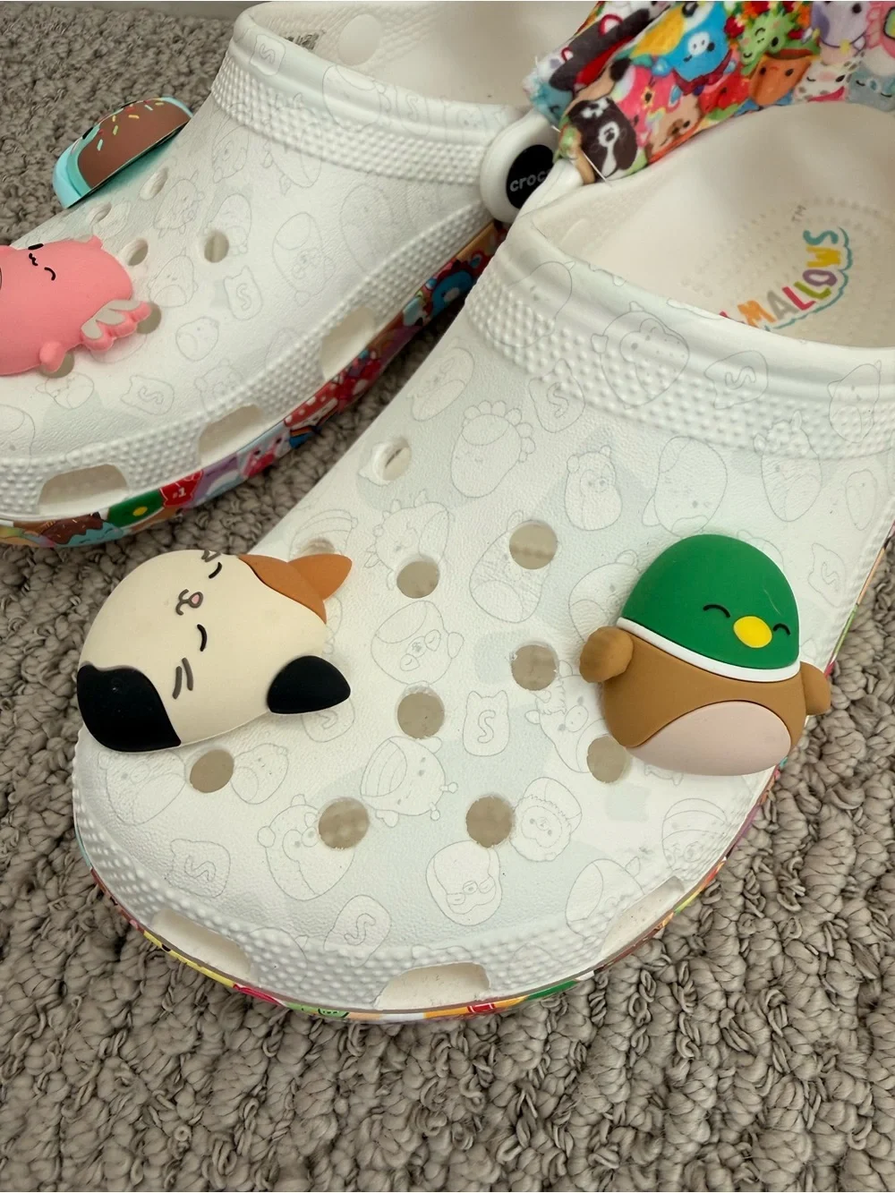 CROCS x SQUISHMALLOWS | White Clog Shoes with Colorful Character Jibbitz - Picture 7 of 12